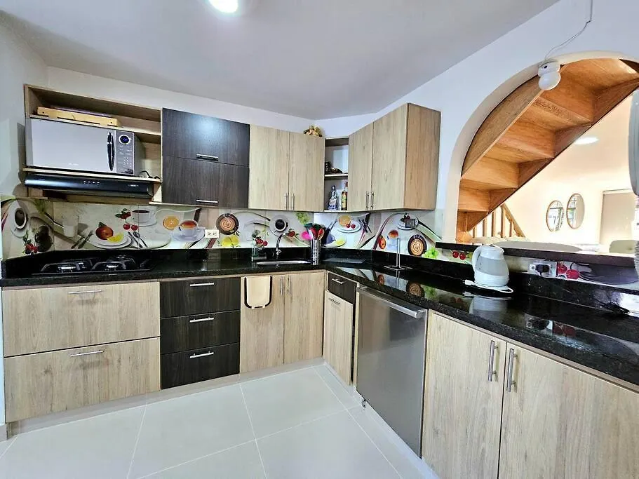 Hermoso Apto Santa Monica, 8 Huespedes, Medellin Colombia