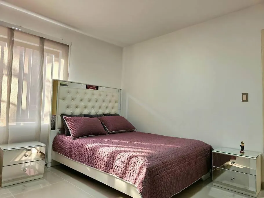 Hermoso Apto Santa Monica, 8 Huespedes, Medellin