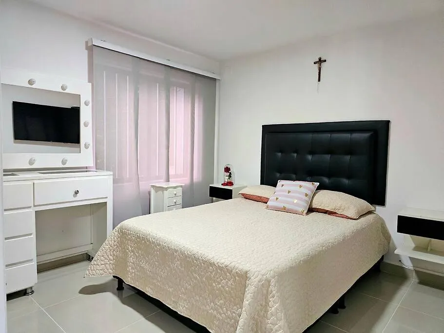 Hermoso Apto Santa Monica, 8 Huespedes, location