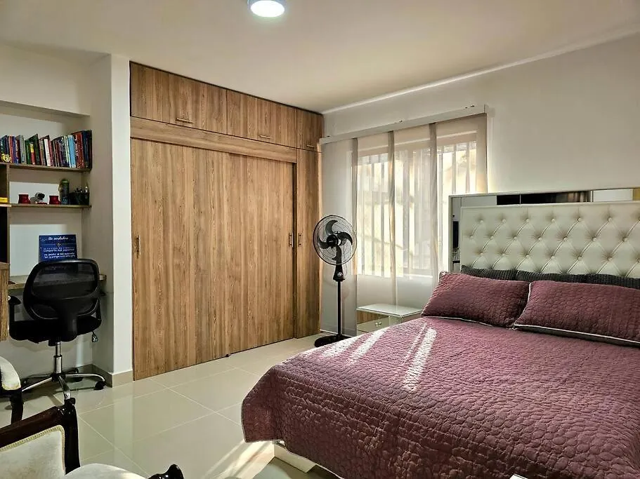 Hermoso Apto Santa Monica, 8 Huespedes, Medellin 0*,