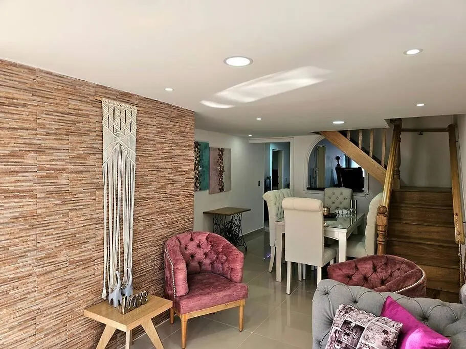 Hermoso Apto Santa Monica, 8 Huespedes, Medellin Apartment